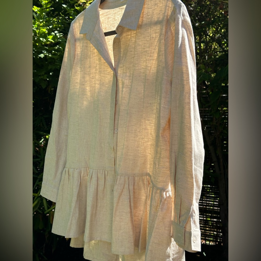 Minibee 100% linen NWT peplum button down